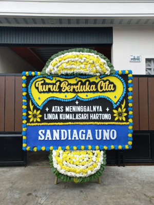 Papan Bunga Duka di Plumbon